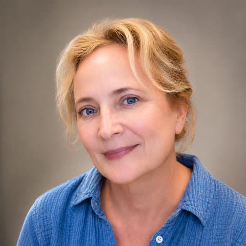 Pamela Norton